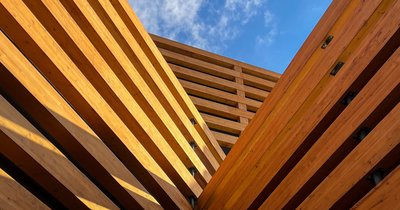 Holzfassade außen: Schutz vor Witterung