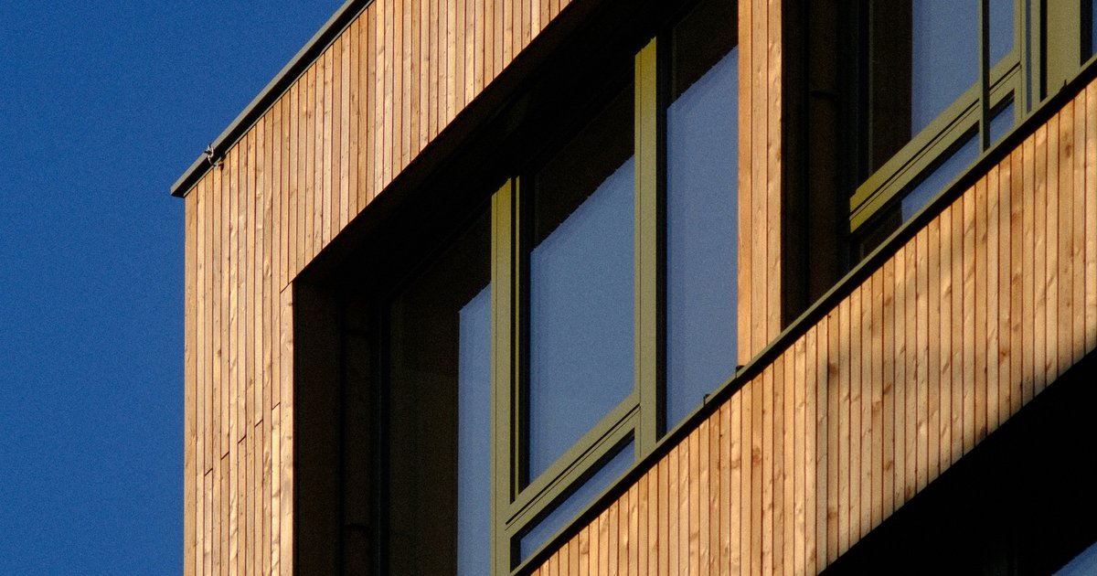 Dämmung unter Holzfassade anbringen